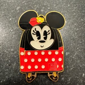 Minnie Mouse Pin - Mickey & Friends Backpack